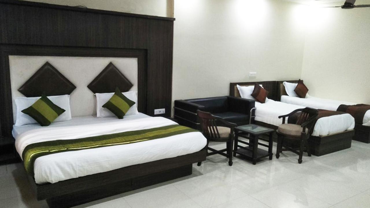 R.S Hotel & Restaurant Amritsar Exterior foto